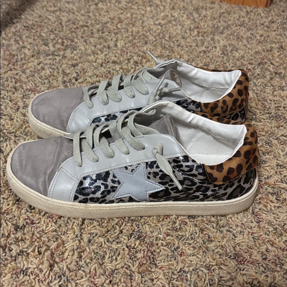 Madden Women’s Gray and Leopard Print Sneakers